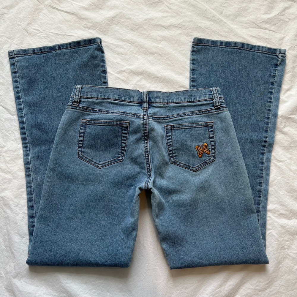 vintage y2k roxy light wash bootcut jeans with cutes roxy butterfly logo!